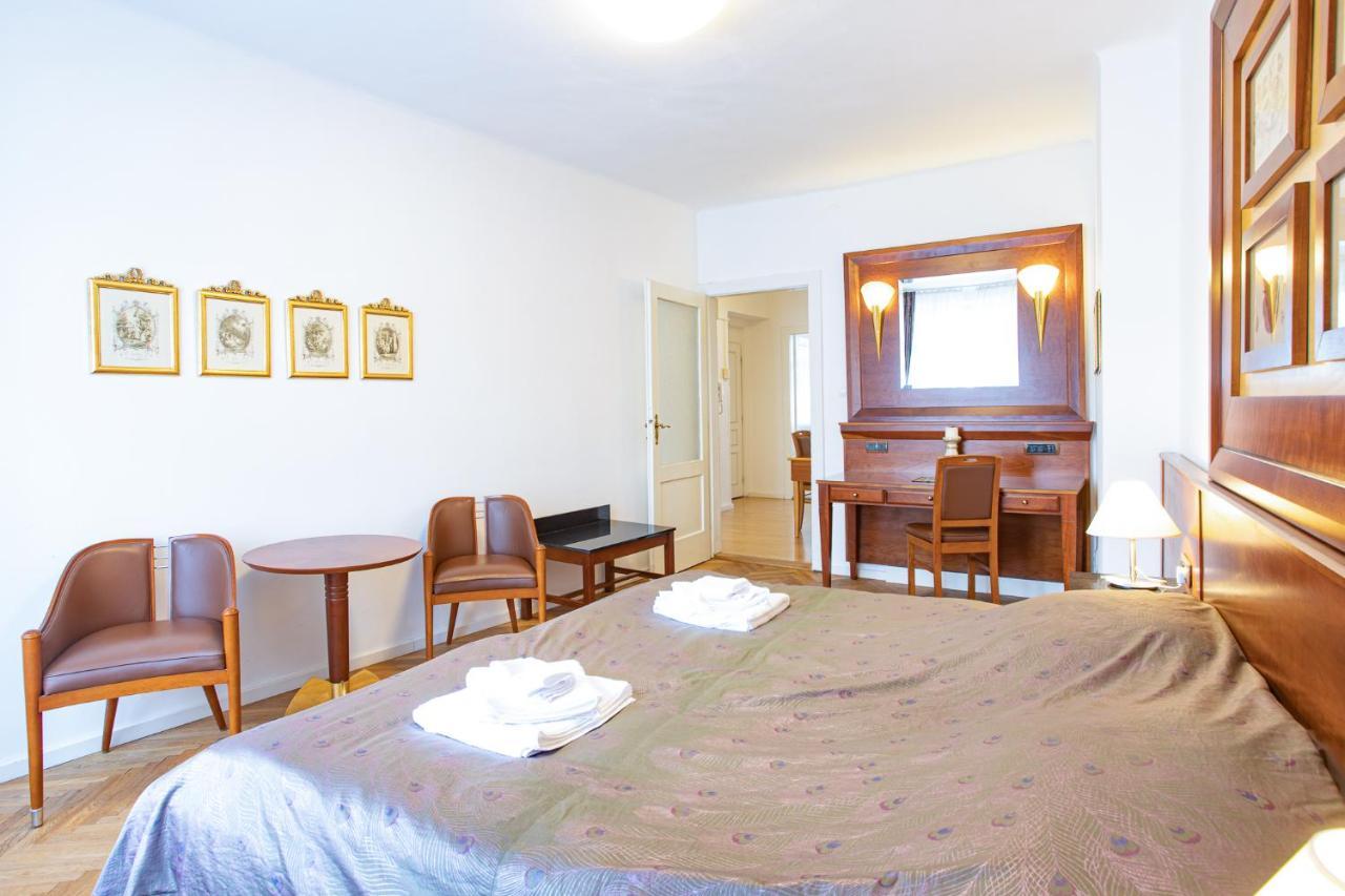 Melissa Apartments カルロヴィ・ヴァリ エクステリア 写真