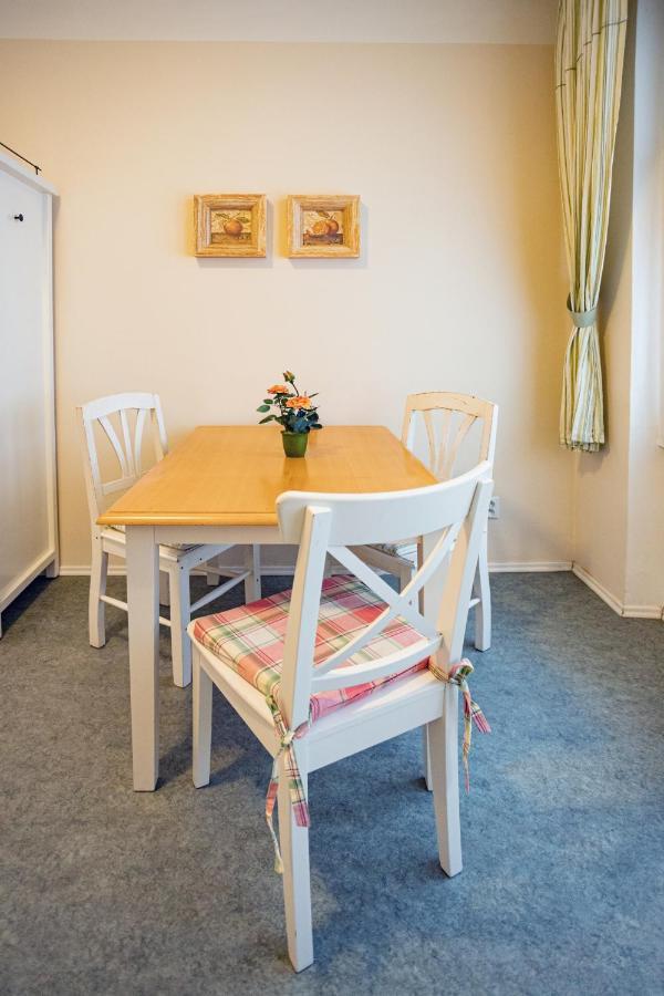 Melissa Apartments カルロヴィ・ヴァリ エクステリア 写真