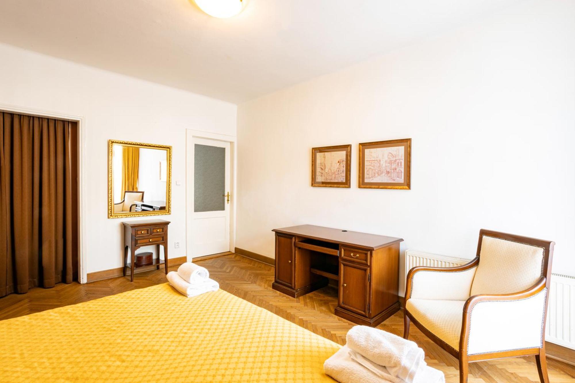Melissa Apartments カルロヴィ・ヴァリ エクステリア 写真