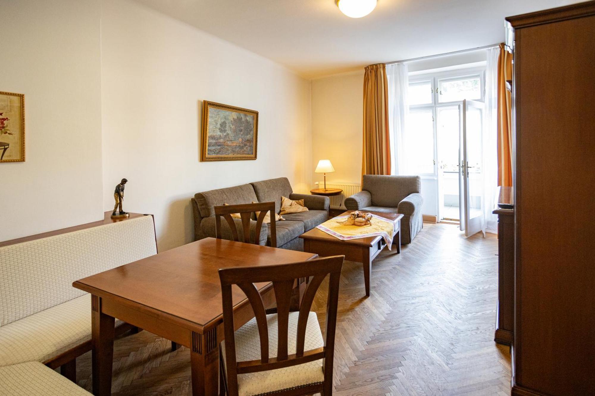 Melissa Apartments カルロヴィ・ヴァリ エクステリア 写真